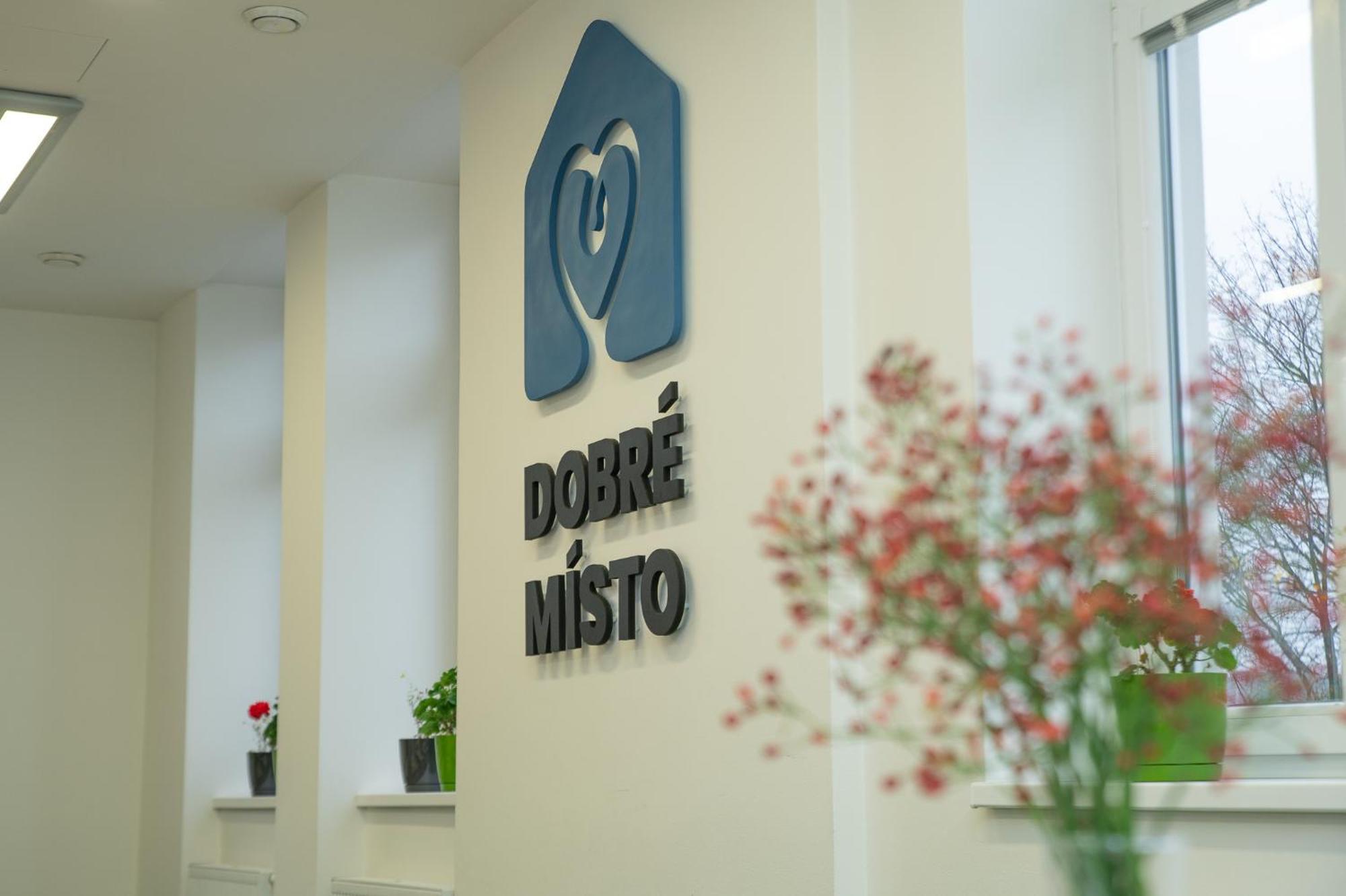 克尔诺夫 Dobre Misto酒店 外观 照片